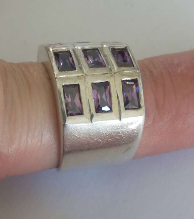 Exquisite vintage sterling silver purple stone ring 12.2g