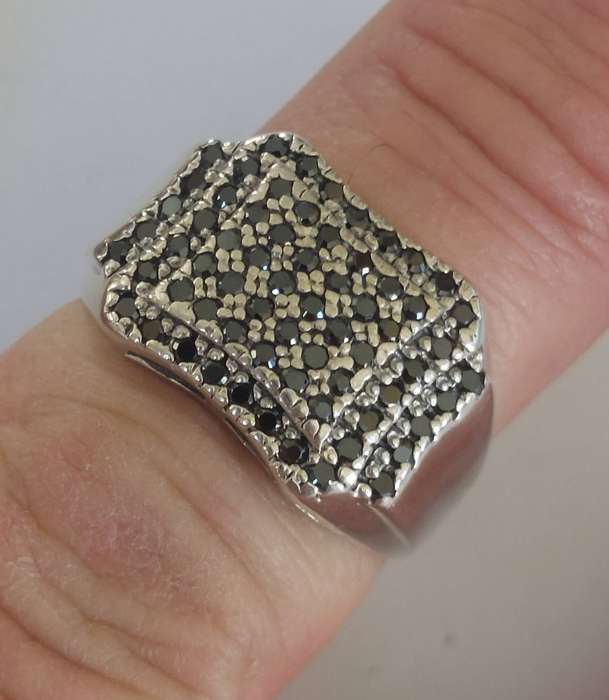 Exquisite vintage sterling silver black cz ring 7.8g