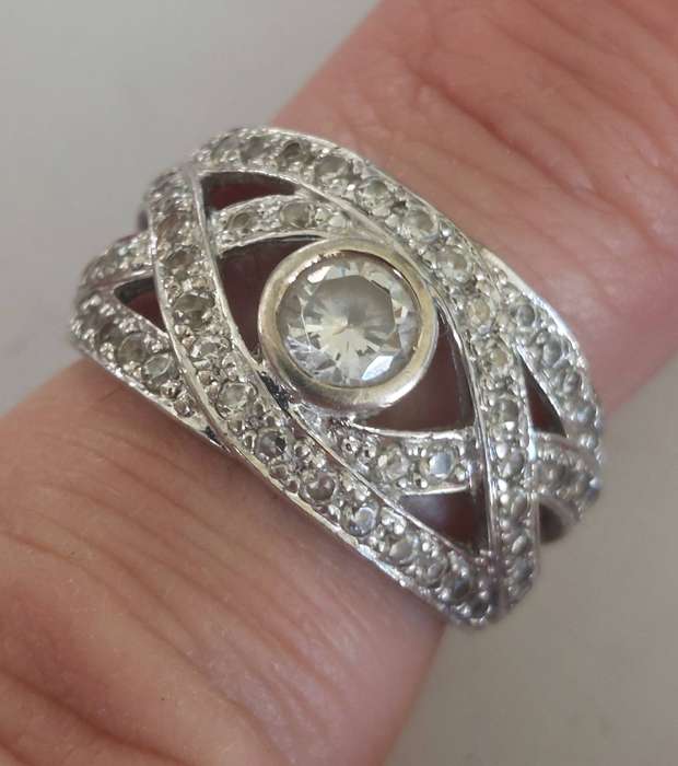 Spectacular vintage sterling silver cz ring 8.0g