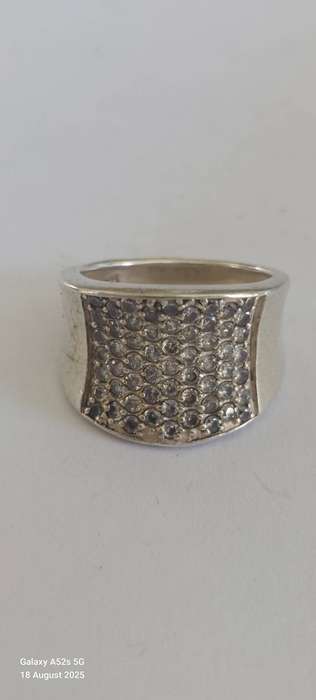 Lovely large vintage sterling silver cz ring 9.9g