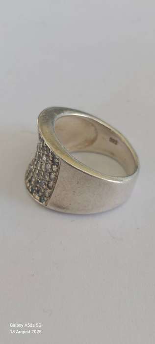 Lovely large vintage sterling silver cz ring 9.9g