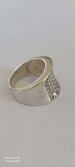Lovely large vintage sterling silver cz ring 9.9g