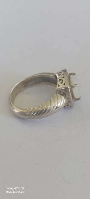 Exquisite vintage sterling silver moonstone & cz ring 4.3g