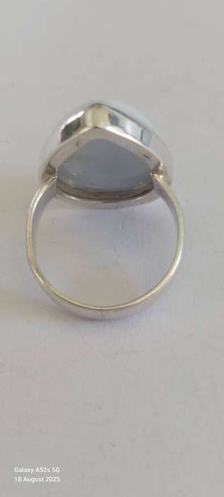 Gorgeous large Vintage sterling silver white stone ring 8.3g