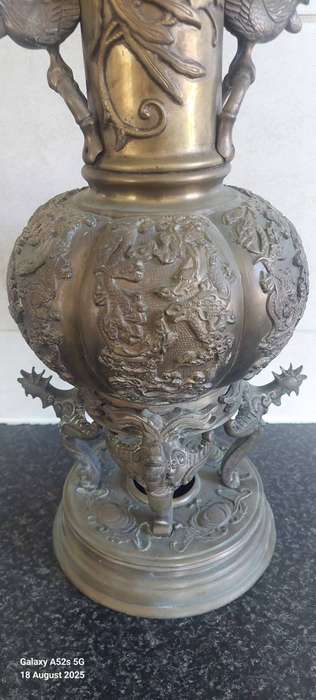 Spectacular!! Large Japanese Meiji period bronze vase circa 1890's Value R8500