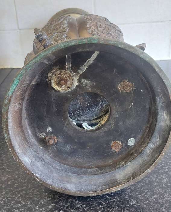 Spectacular!! Large Japanese Meiji period bronze vase circa 1890's Value R8500