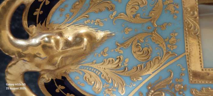 Rare! 19th century Royal Vienna hand painted dish Value R6500