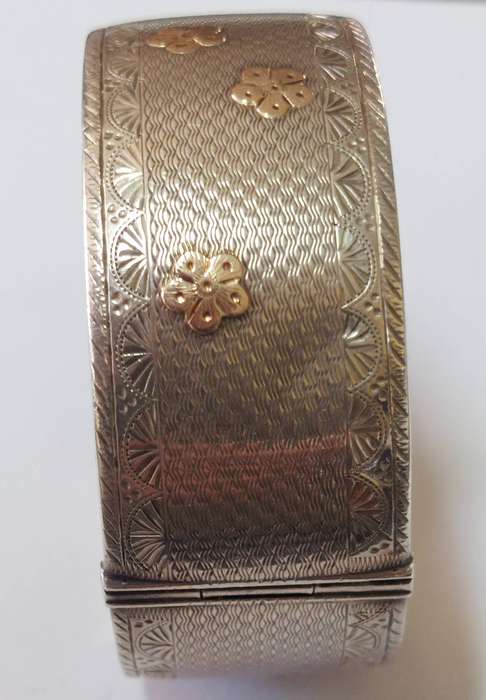 Extra large hallmarked Birmingham silver & 9ct gold clip bangle 41.5g