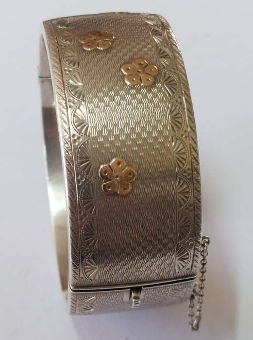 Extra large hallmarked Birmingham silver & 9ct gold clip bangle 41.5g