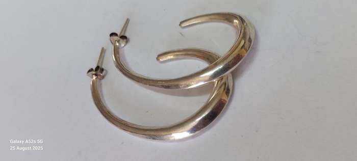 Stunning large sterling silver earrings 6.5g