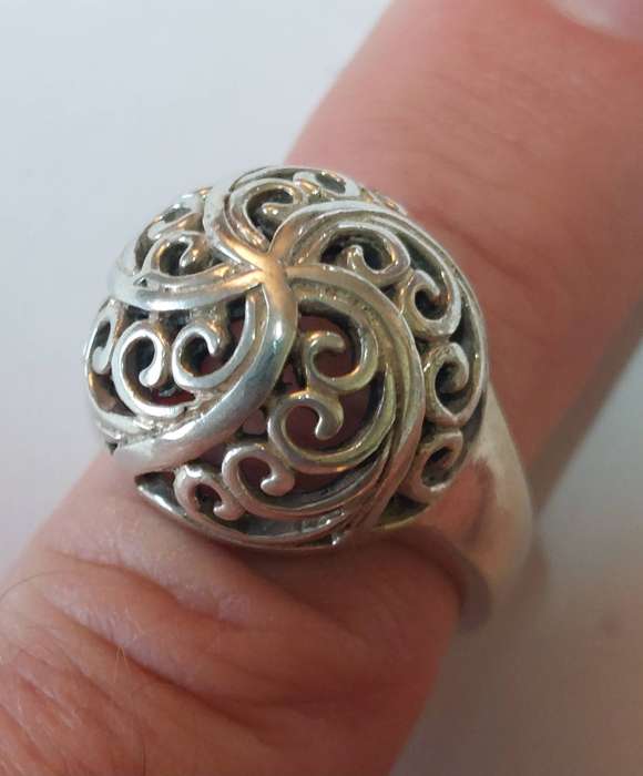 Gorgeous design vintage sterling silver ring 8.5g