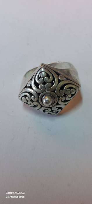 Amazing design sterling silver ring WOW! 9.7g