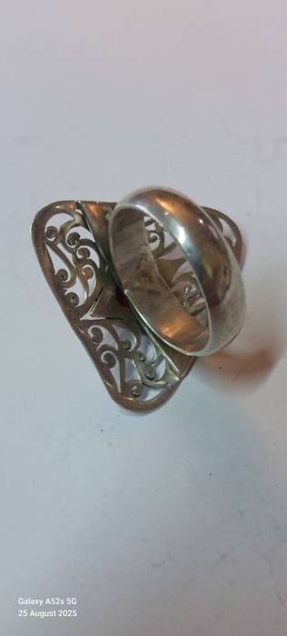Amazing large vintage sterling silver garnet ring 7.6g