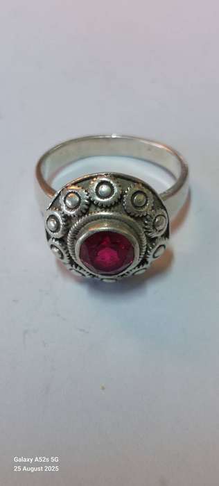 Magnificent vintage sterling silver ruby ring 9.4g