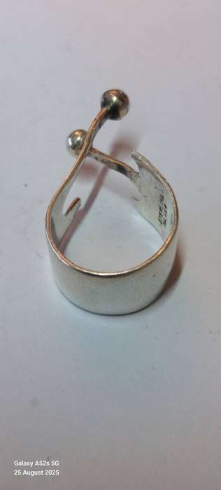 Spectacular vintage sterling silver ring Wow! 5.4g