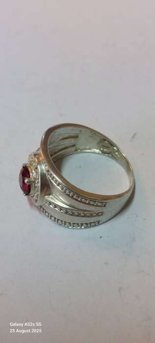Gorgeous vintage sterling silver garnet ring 3.5g