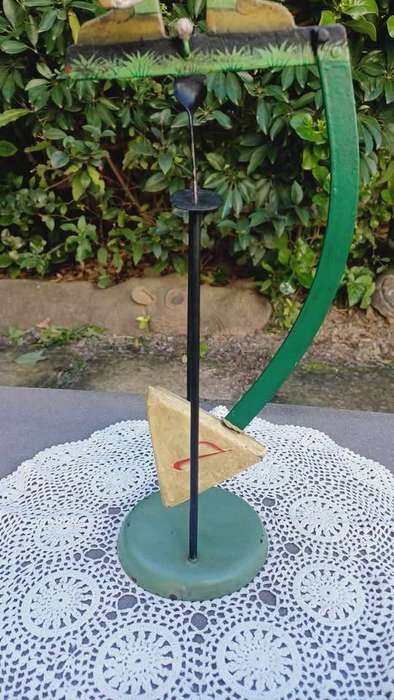 Vintage The Golfer Sky Hook by Authentic Models Pendulum Balancing Toy - Large (56cm tall)
