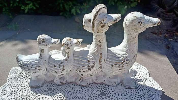 Vintage Rustic Cast Iron Doorstop Mother Goose and Family