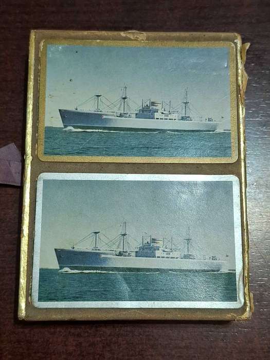 1943 Robin Line Playing Cards