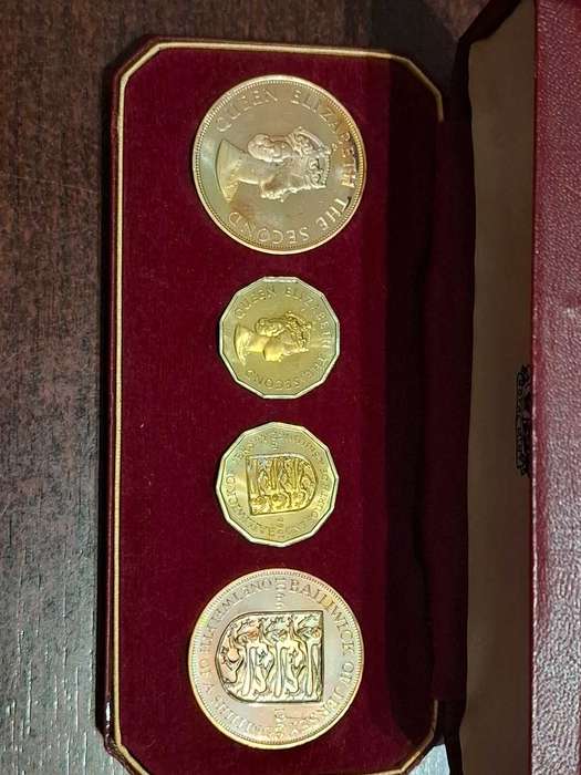 Royal mint coin set