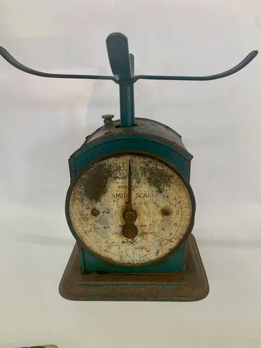 Vintage Hughes Family Scale