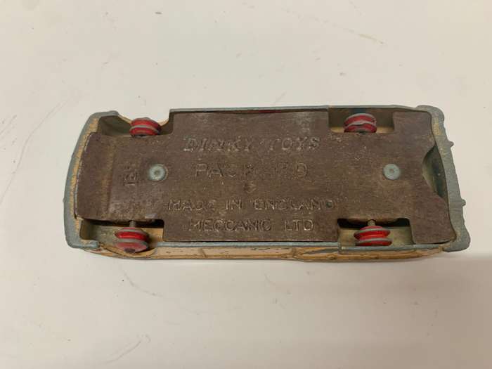 Dinky Toys Packard 132