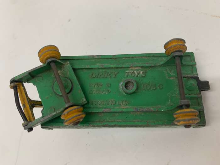 DINKY TOYS #105C HAND CART TRAILER GREEN MADE IN ENGLAND