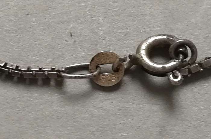 STERLING SILVER FINE CHAIN 390MM 3.5 GRAMS