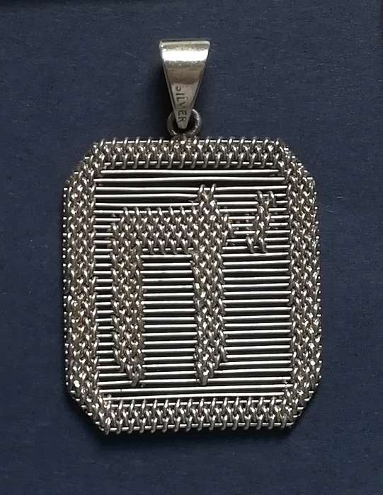 STERLING SILVER PENDANT  28X32MM 7.8 GRAMS