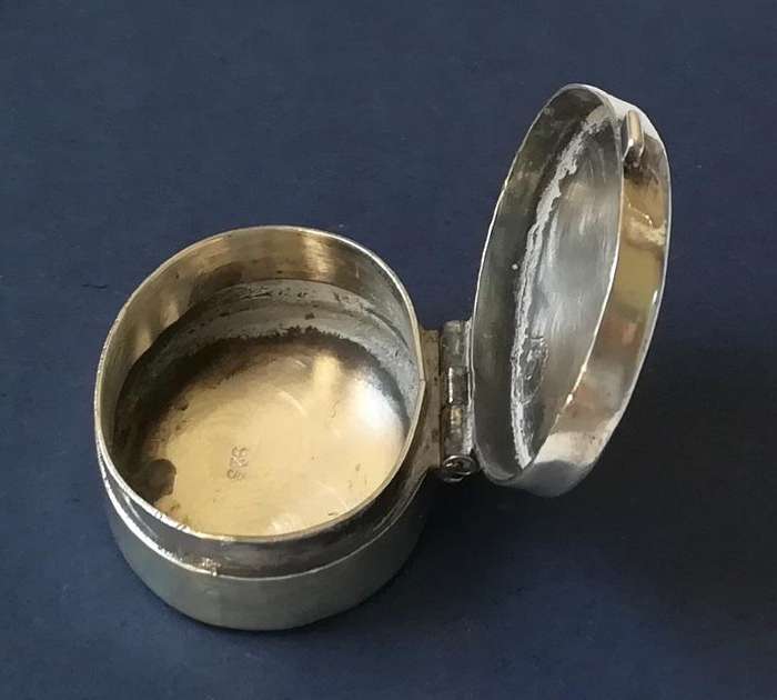 STERLING SILVER PILL BOX 10X20X28MM 7.7 GRAMS