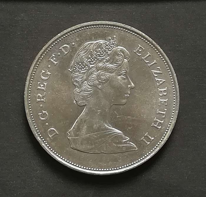 GREAT BRITAIN 1980 *QUEEN MOTHER* CROWN