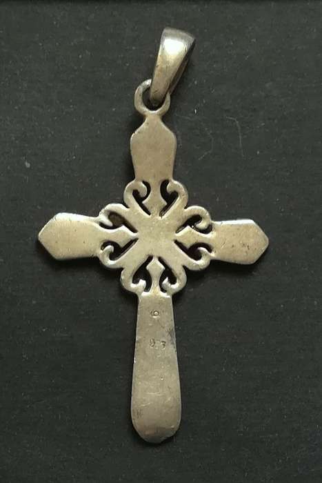 STERLING SILVER CROSS PENDANT  28 X 45MM 5.3 GRAMS