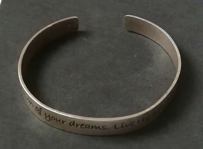 STERLING   *FOLLOW DREAMS* LIVE LIFE YOU HAVE IMAGINED THOREAU BANGLE - BLUE TURTLE 180MM 13.7 GRAMS