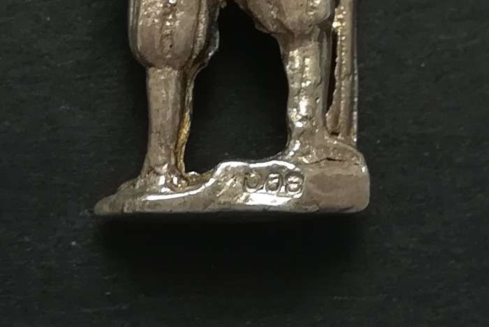 800 SILVER CHARM/PENDANT 4.3 GRAMS 17X27MM