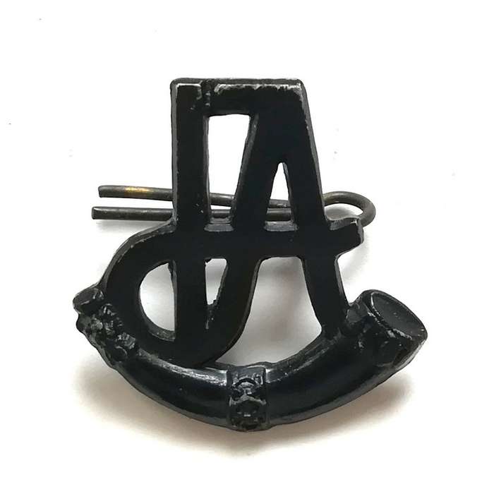 RHODESIAN INTERNAL AFFAIRS INTAF BALCK METAL CAP BADGE