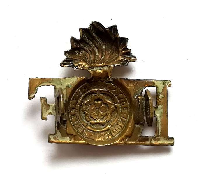 ROYAL FUSILEERS (CITY OF LONDON REGIMENT) BRASS SHOULDER TITLE