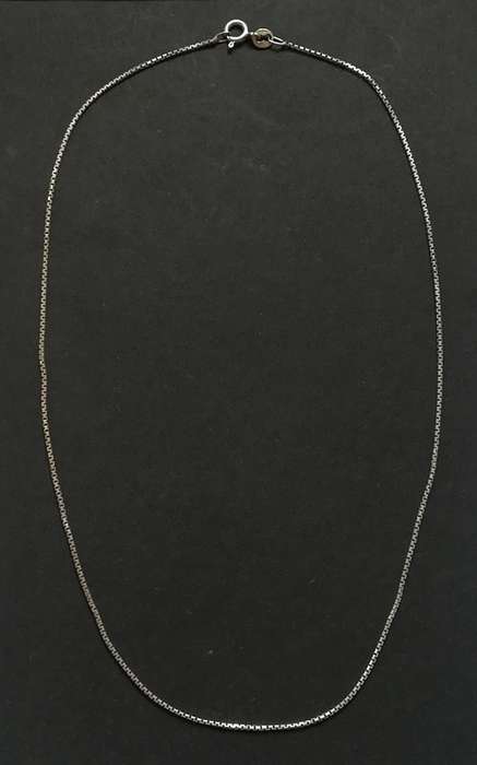 STERLING SILVER ITALY CHAIN 410MM 2.7 GRAMS