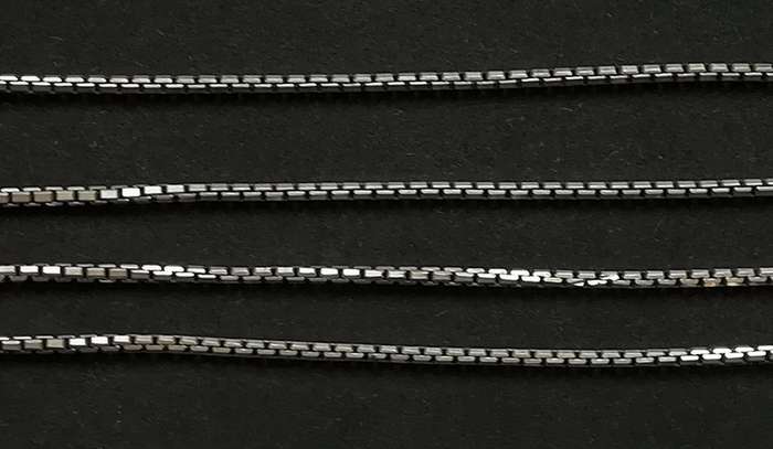 STERLING SILVER ITALY CHAIN 410MM 2.7 GRAMS