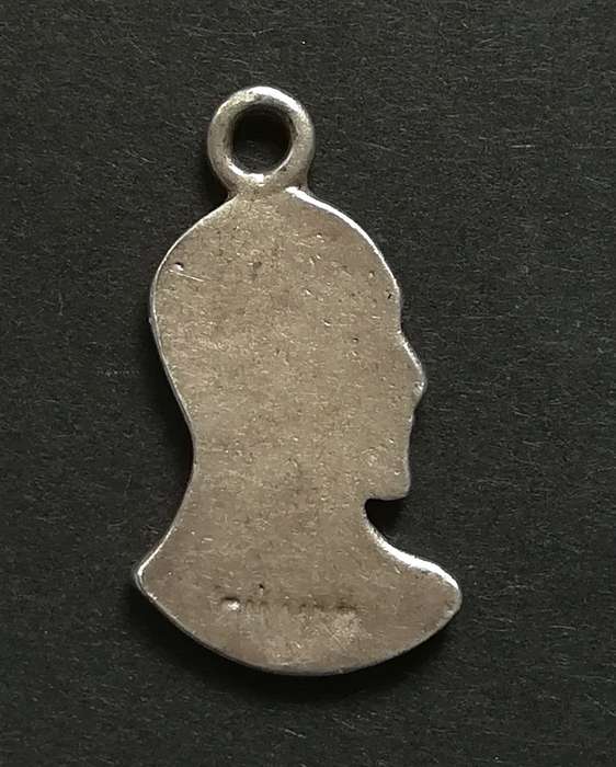 STERLING SILVER GENERAL SMUTS PENDANT 10X20MM 2.4 GRAMS