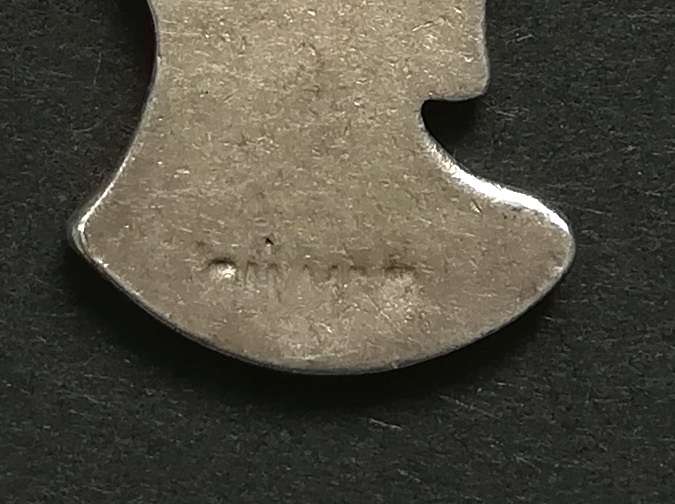 STERLING SILVER GENERAL SMUTS PENDANT 10X20MM 2.4 GRAMS