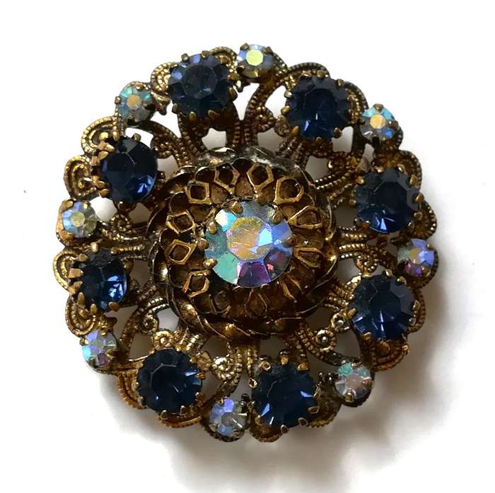 BLUE GLASS AND GILT BROOCH 40MM
