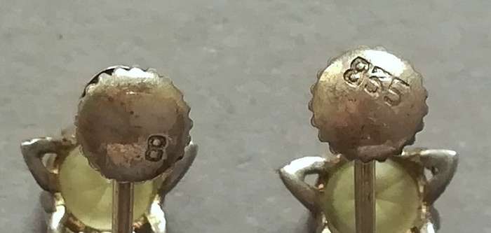 STERLING SILVER  AND GREEN GLASS EARRINGS 8X12MM