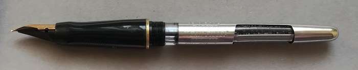 PARKER 65 FOUNTAIN PEN *GOLD PLATED CAP* **14K SOLID GOLD NIB** INSCRIBED