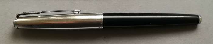 PARKER 61 FOUNTAIN PEN  *GOOD USED CONDITION*  SEE PHOTOS
