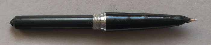 PARKER 61 FOUNTAIN PEN  *GOOD USED CONDITION*  SEE PHOTOS