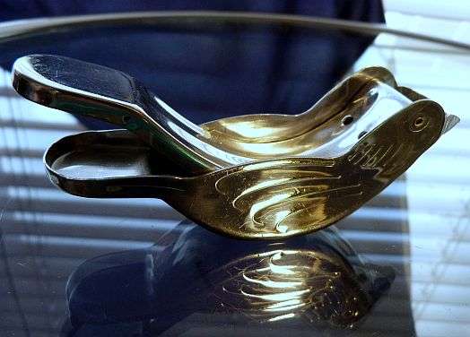 STYLISH LEMON SLICE SQEEZER. VINTAGE