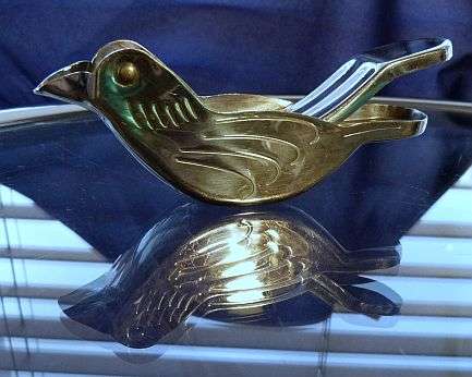 STYLISH LEMON SLICE SQEEZER. VINTAGE