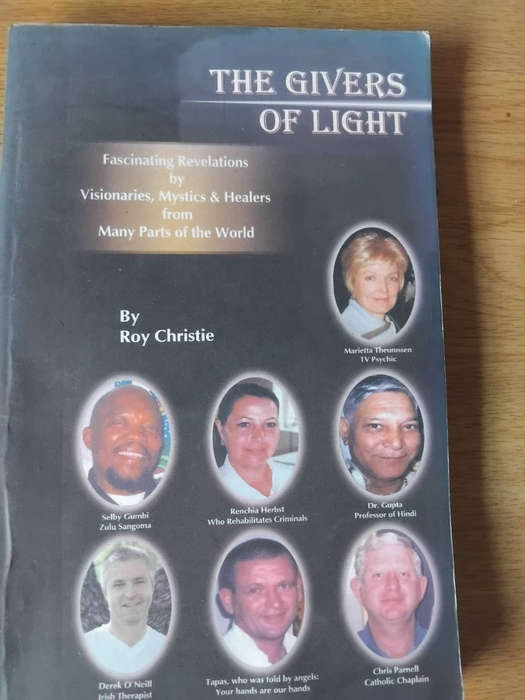BIBLICAL BOOKS AS PER PHOTOS.  R45.00 THE LOT
