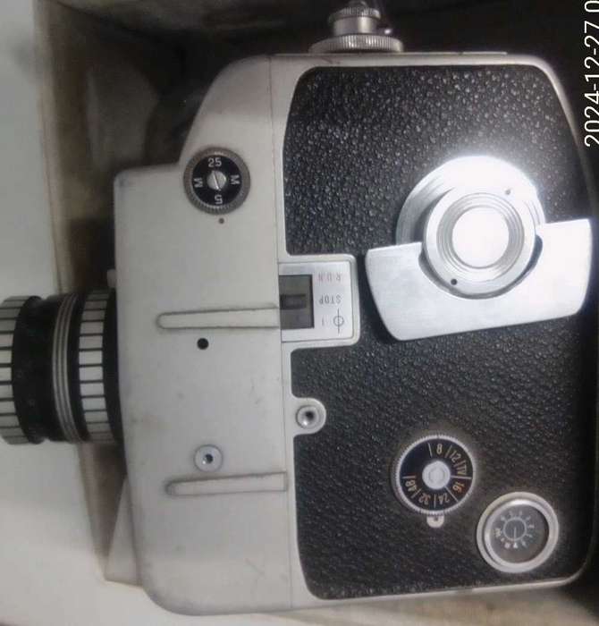 8mm CINE CAMERA : CINEMAX - 8E ( REFLEX AUTO ZOOM )