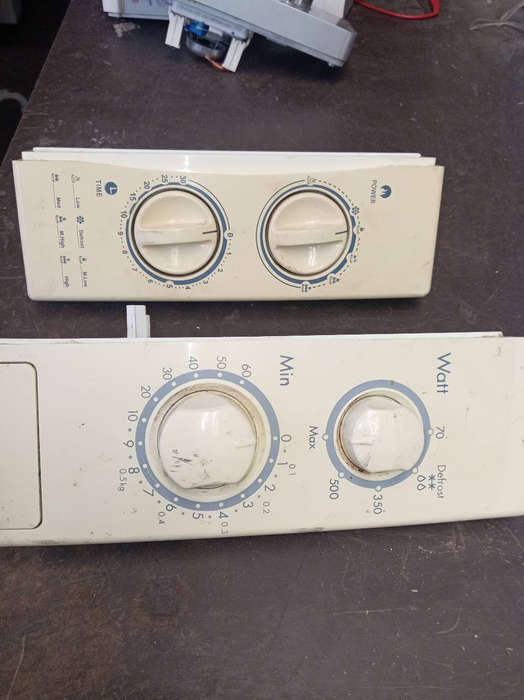 7 X MICROWAVE TIMER CONTROLS. R99. 00 THE LOT
